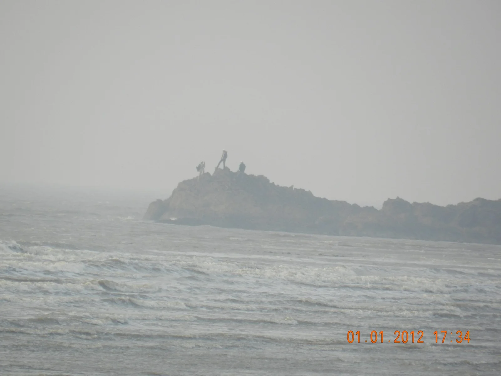 You are currently viewing Gorai Beach – Perfect for One Day Picnic and Weekend Gateway